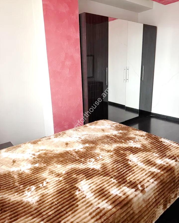 98538187