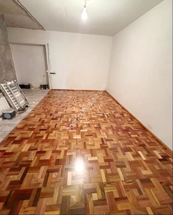 99190988