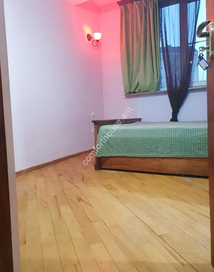 434889-3276115