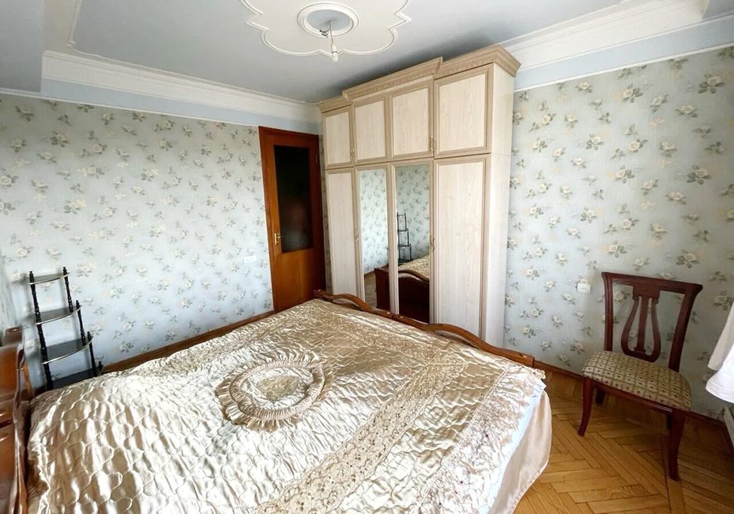 448592-3152407-crop
