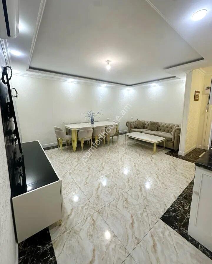 453310-3221741-crop