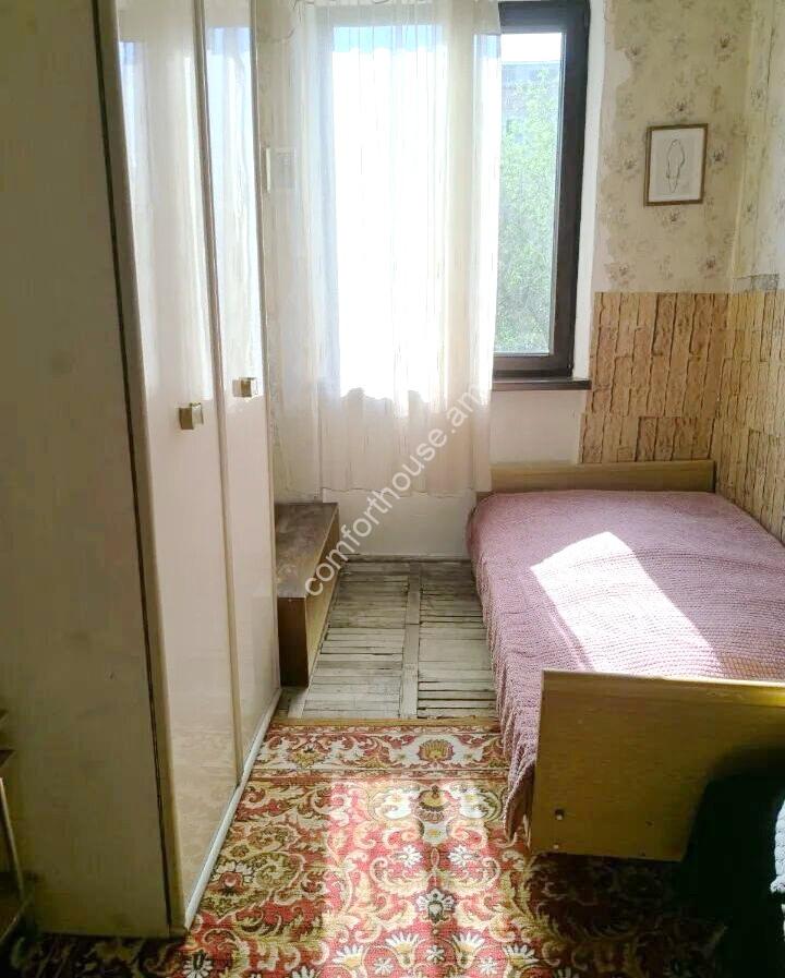 456118-3265030-crop