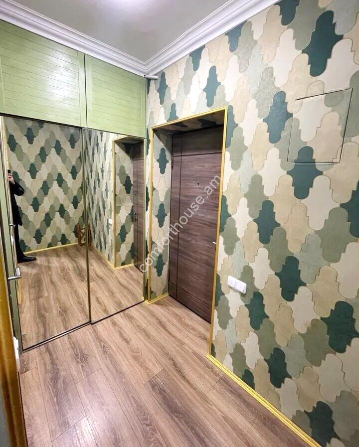 456886-3275808-crop