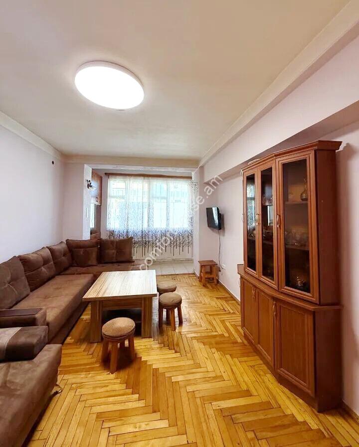 457065-3278175-crop