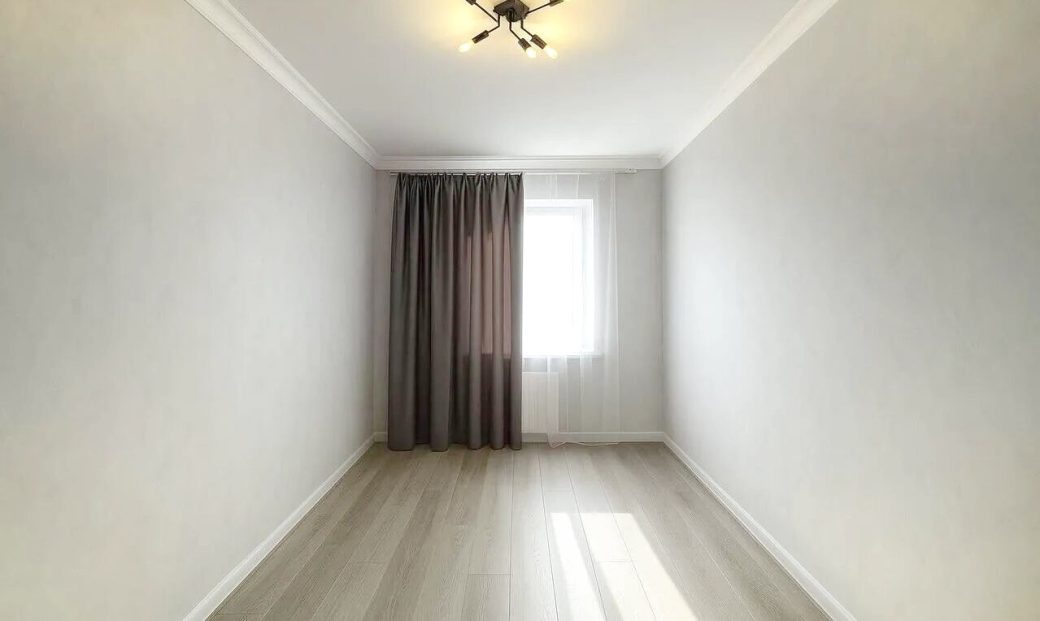 457224-3280328-crop
