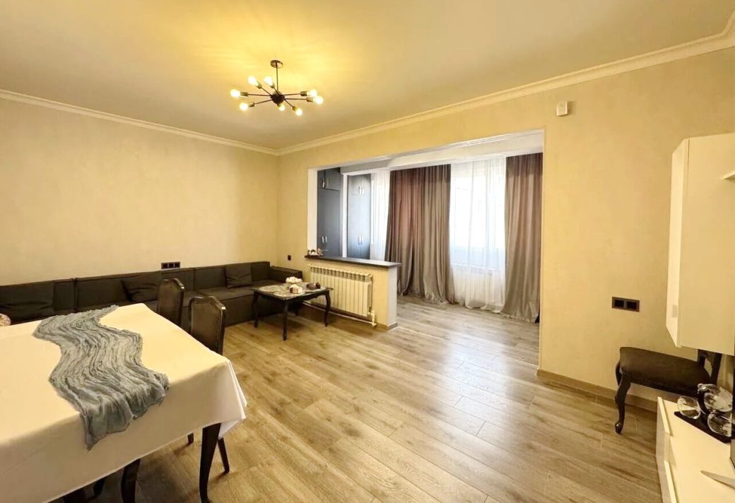 457224-3280333-crop