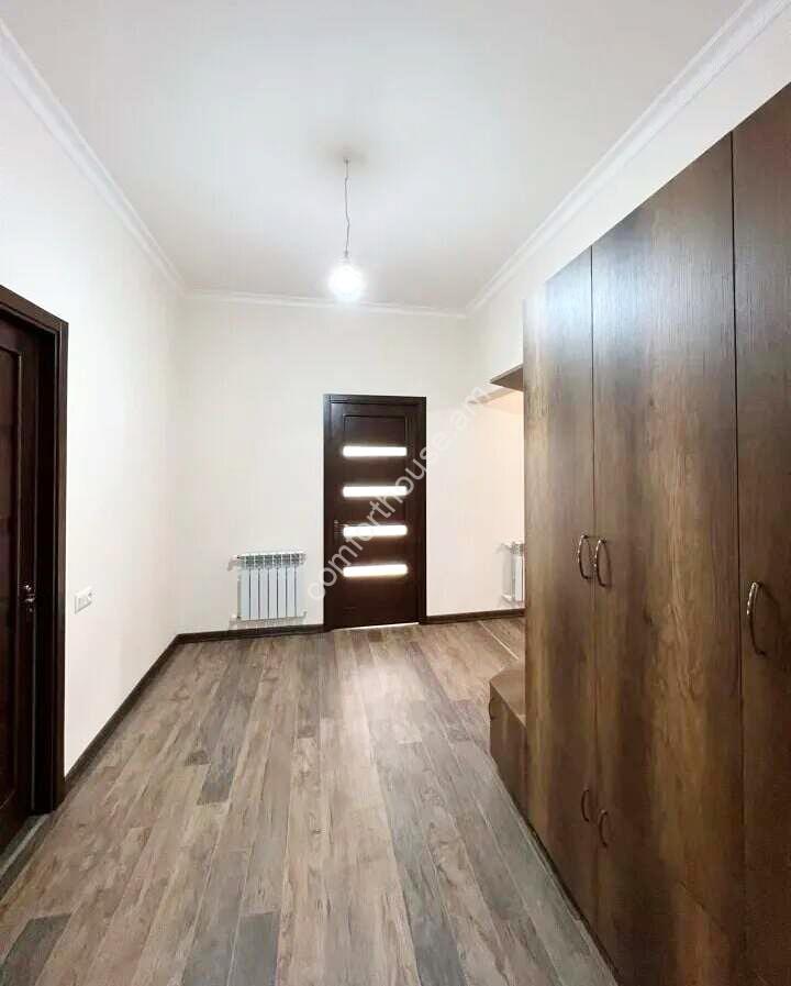 457528-3284765-crop