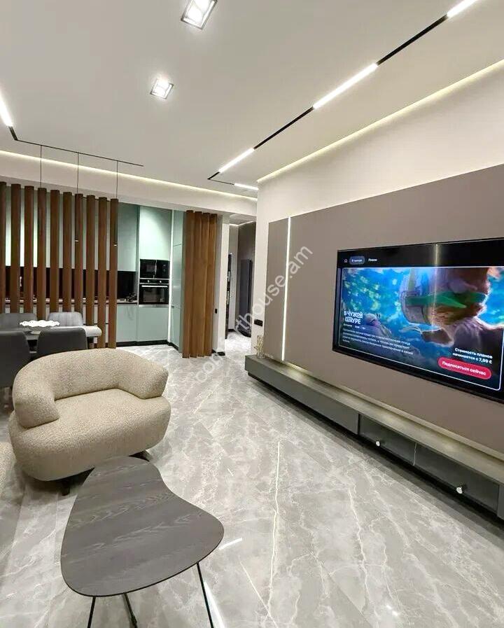 458594-3300762-crop