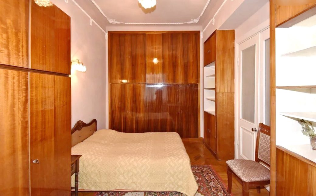 459105-3308547-crop
