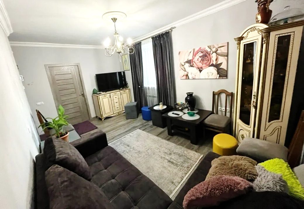 459963-3320963-crop