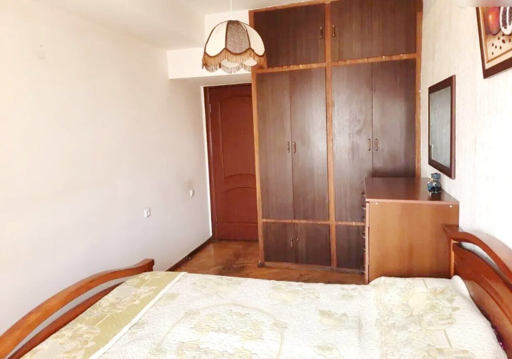 460075-3322569-crop