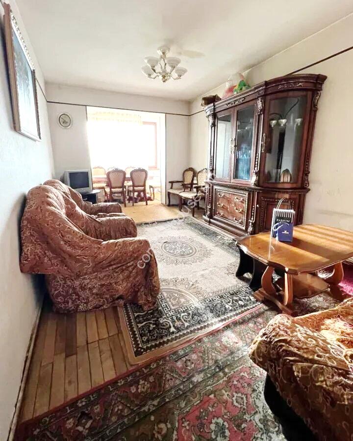 460382-3327091-crop