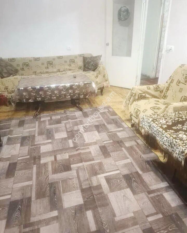 460427-3327880-crop