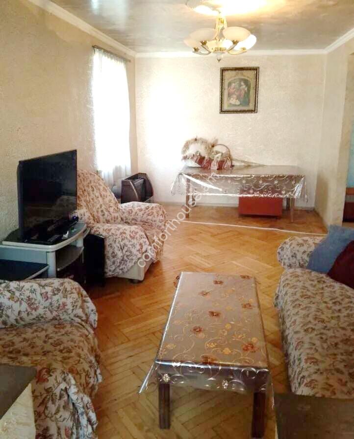 448141-3145996-crop