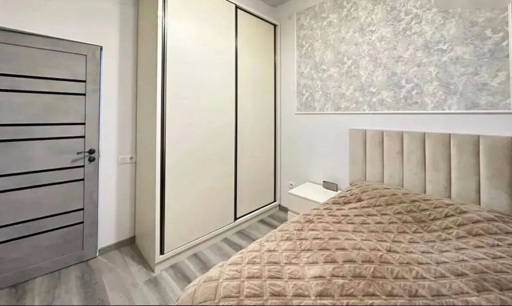 457477-3284031-crop