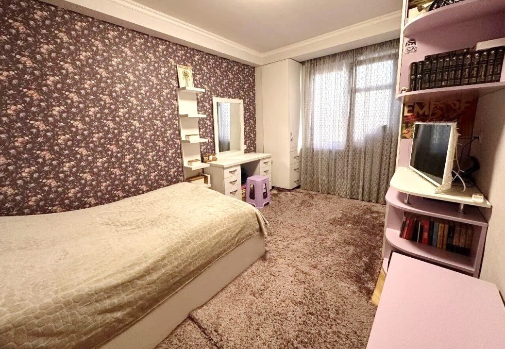 460056-3322293-crop