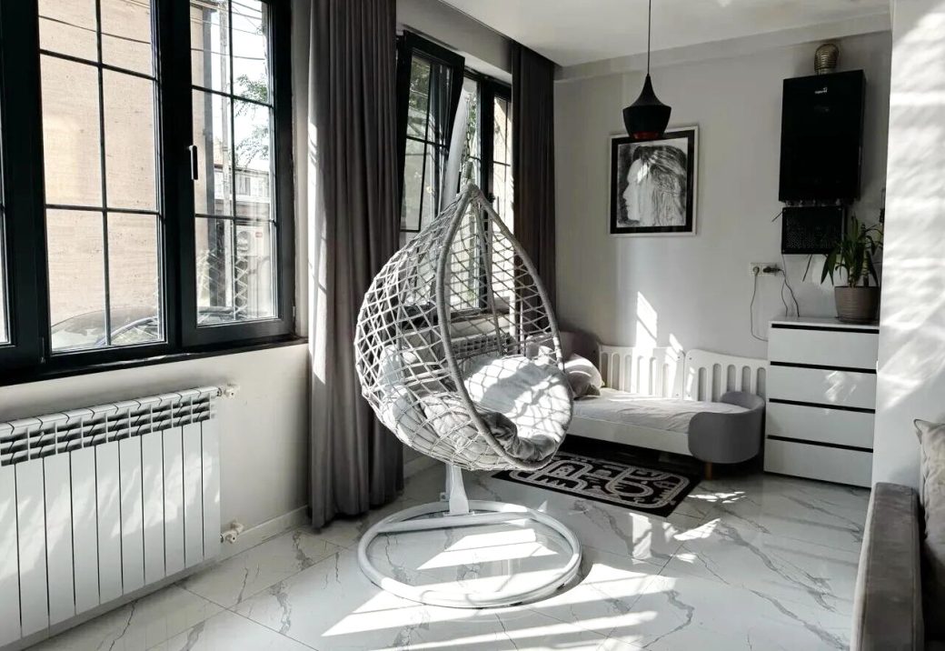 461743-3347696-crop