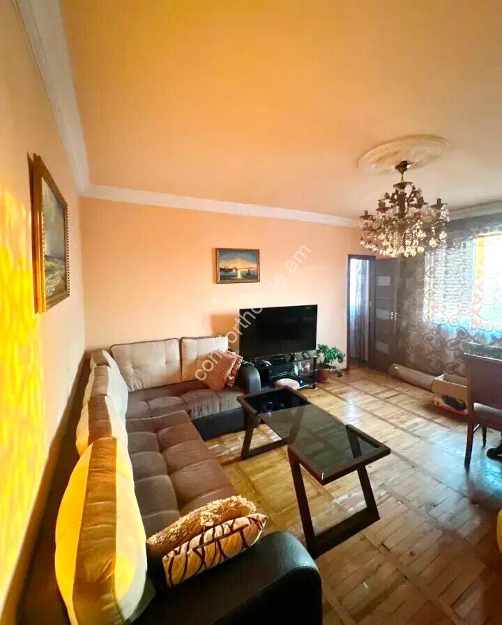 462239-3354844-crop