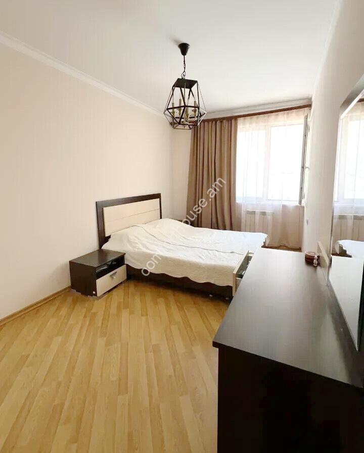 463440-3373174-crop