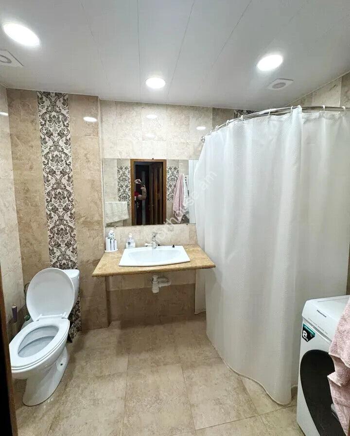 463485-3373689-crop
