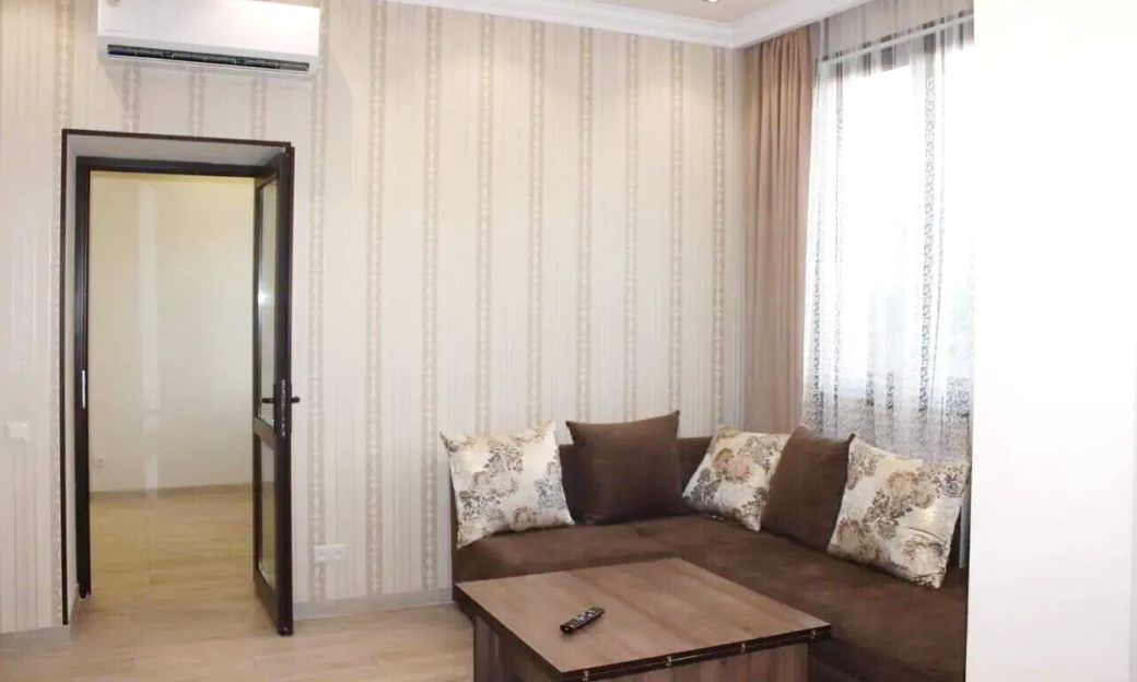 463581-3375100-crop