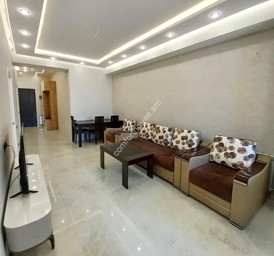 463847-3378868-crop