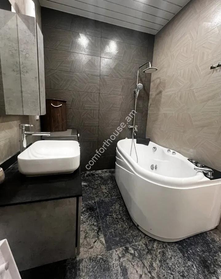 91598015