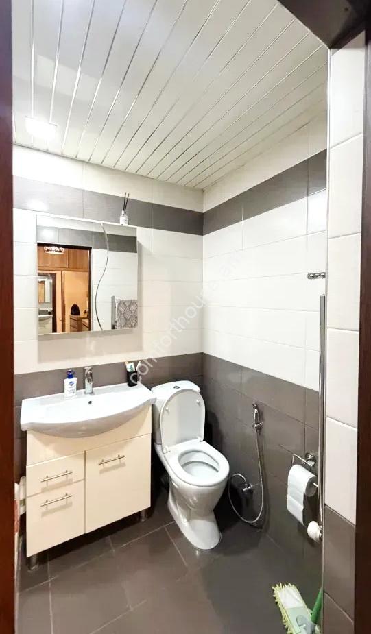 101305918
