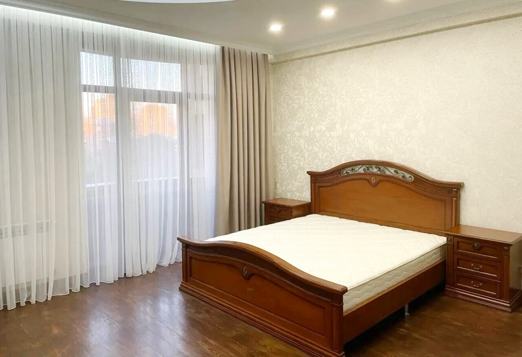 452898-3215626-crop