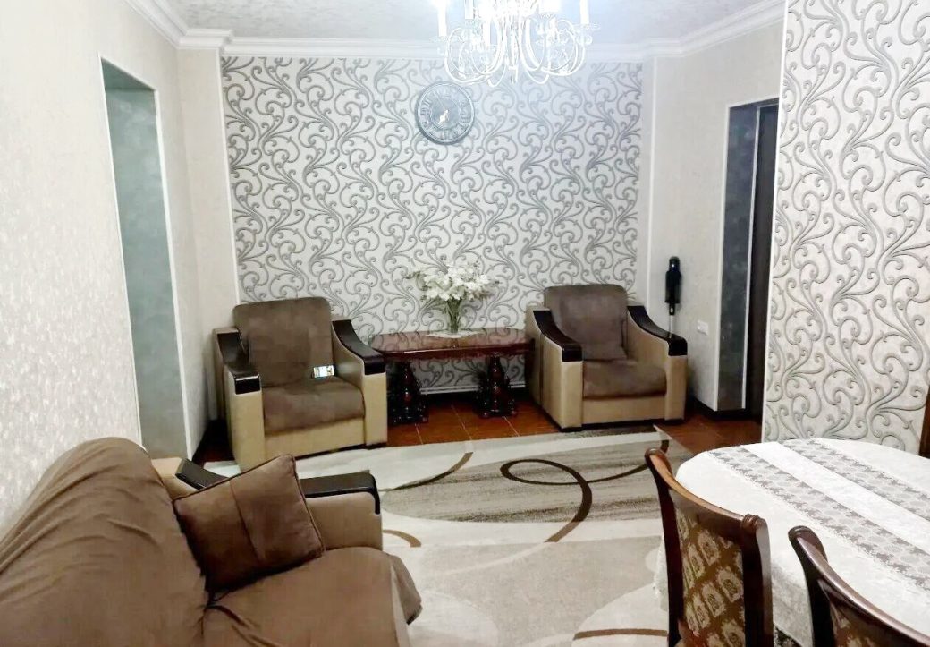 458062-3292848-crop