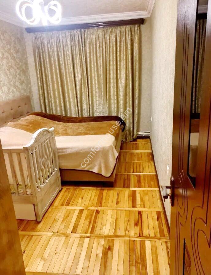 458062-3292855-crop