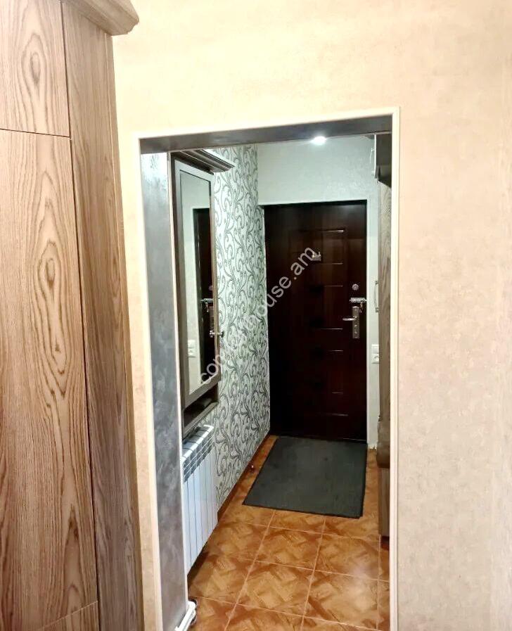 458062-3292857-crop