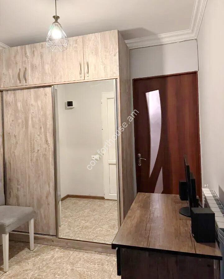 463744-3377471-crop