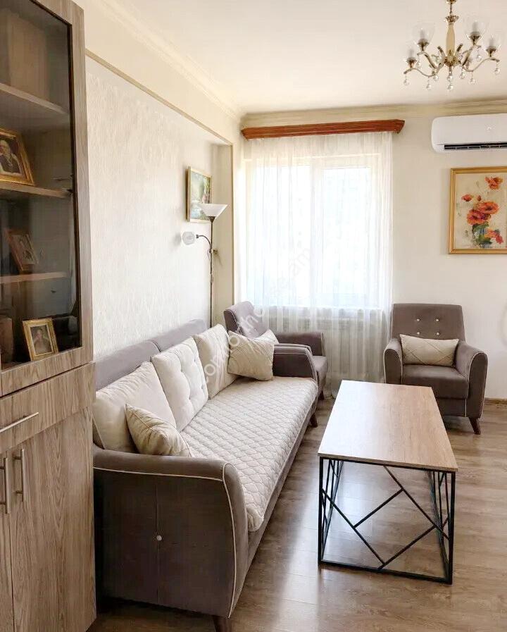 464566-3389567-crop
