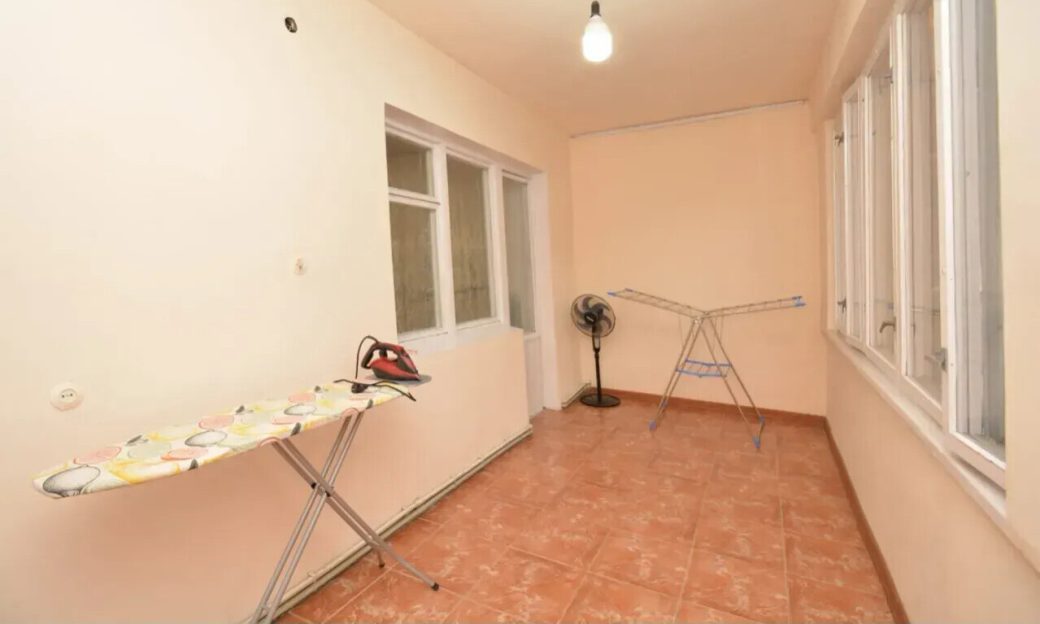 465676-3406593-crop
