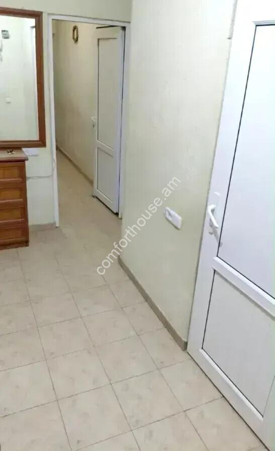 466593-3420564-crop