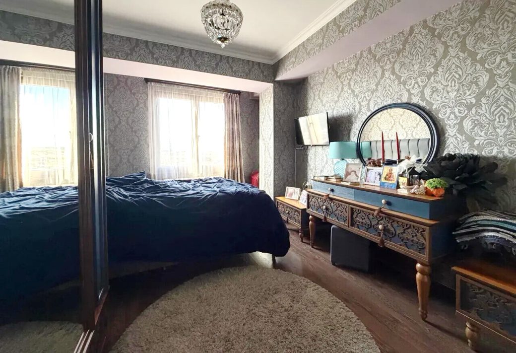 466602-3420731-crop