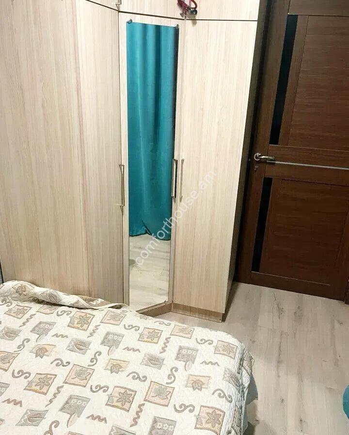 467071-3427538-crop