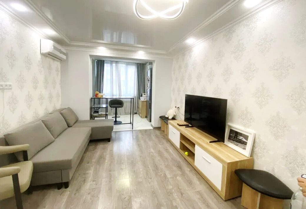 467448-3433035-crop