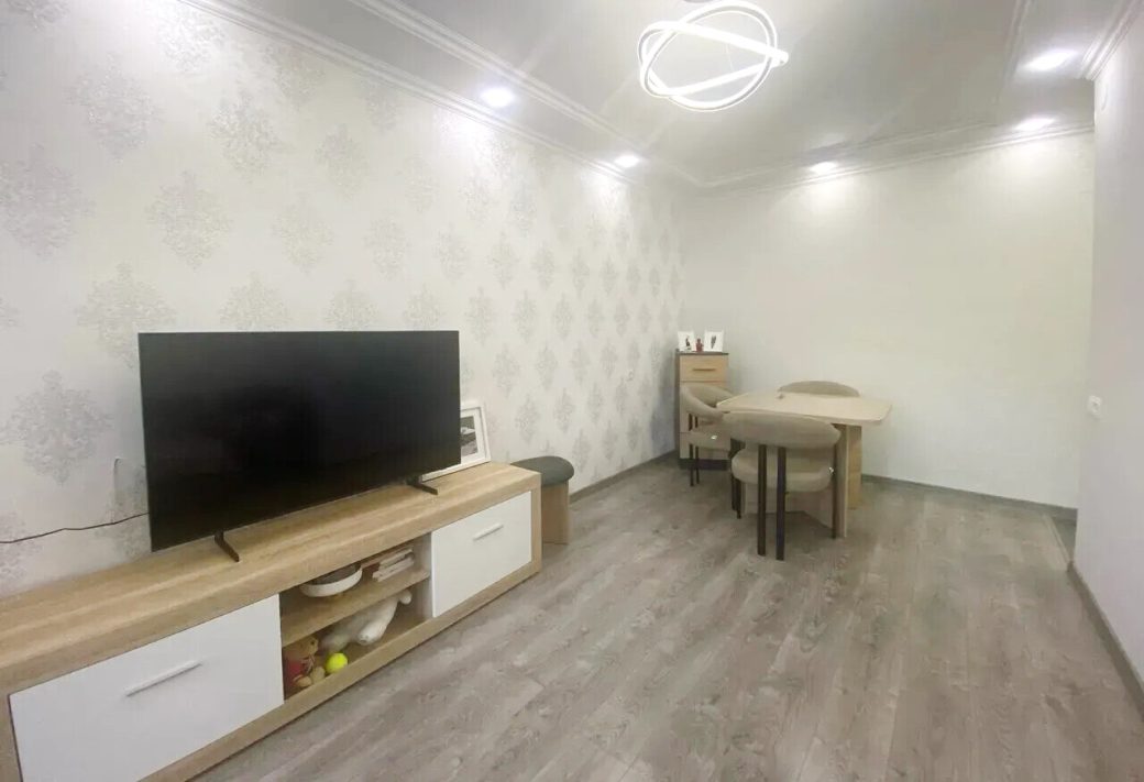 467448-3433036-crop