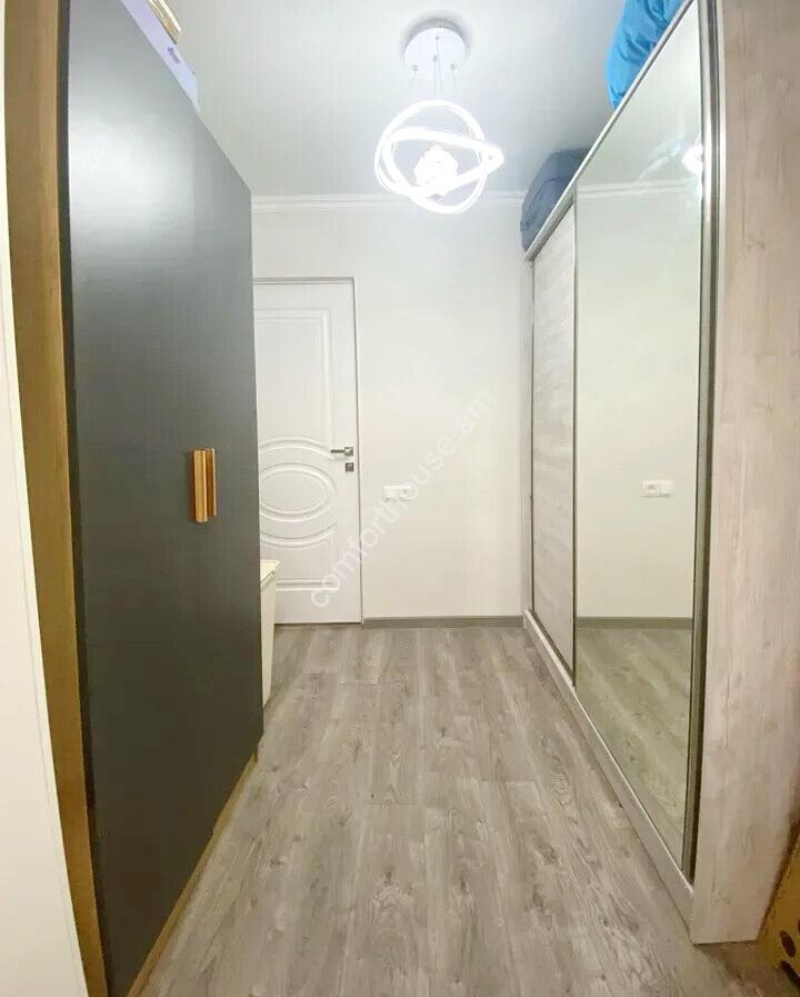 467448-3433039-crop