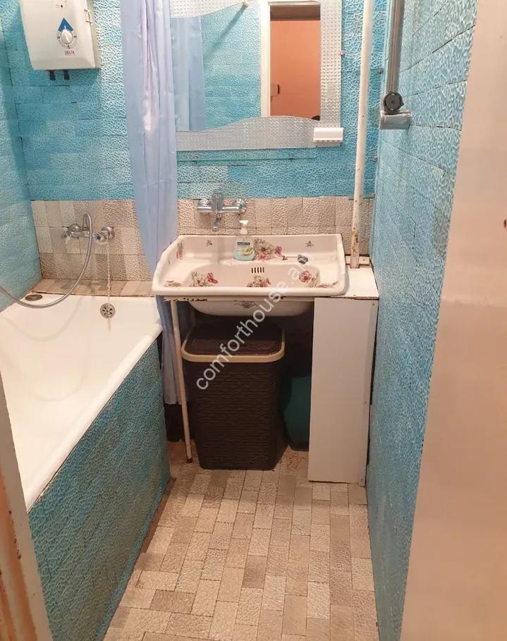 93413592