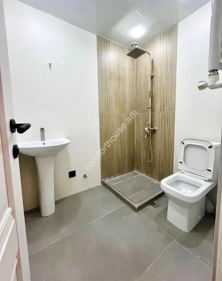 101523953