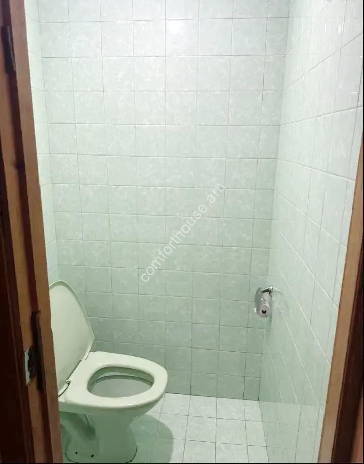 101923111