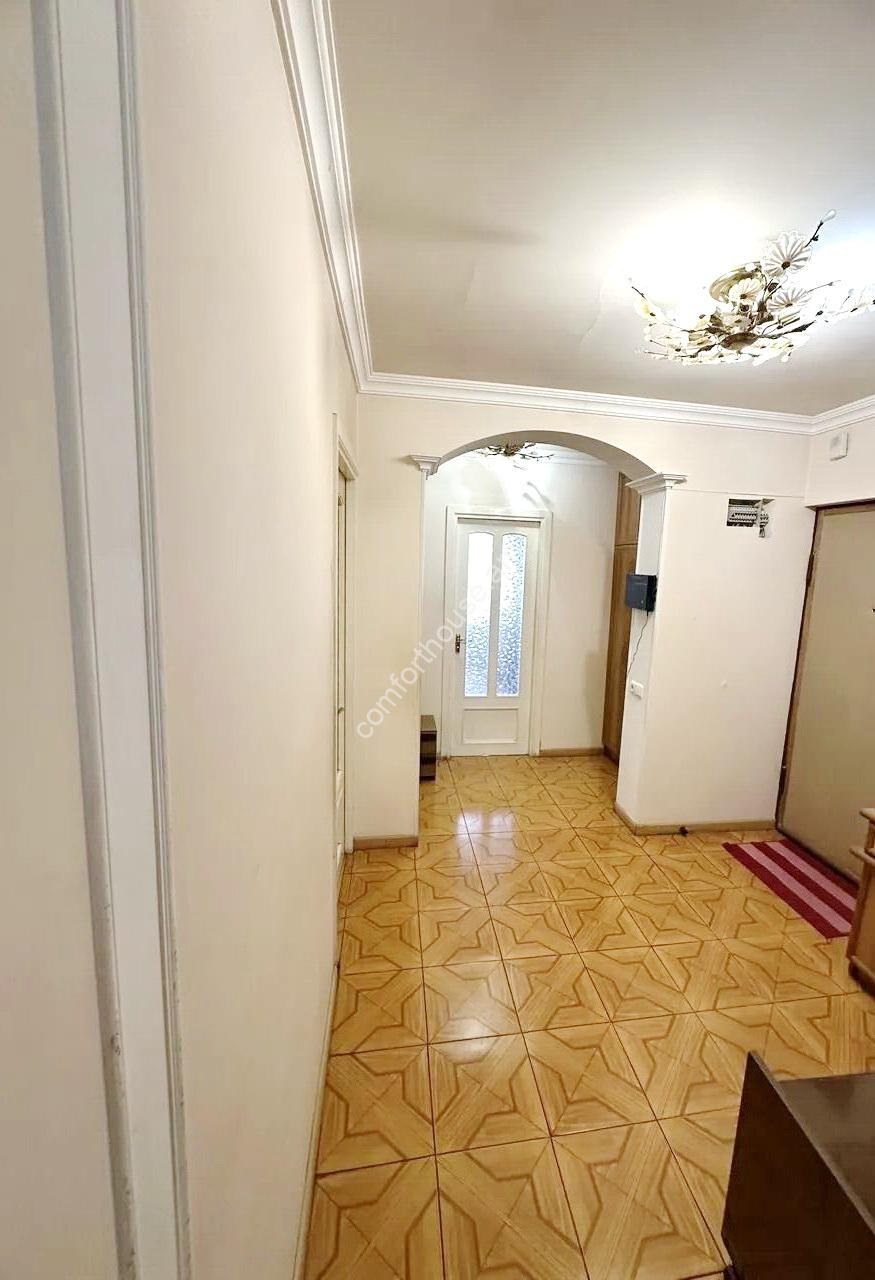 454280-3237591-crop