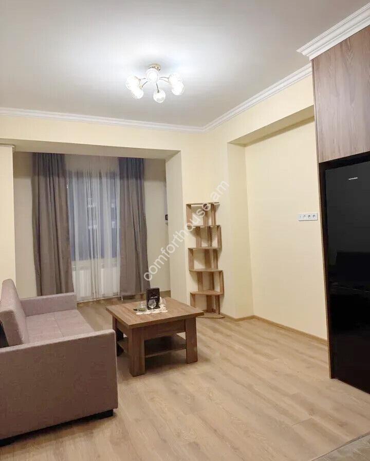 467743-3437503-crop