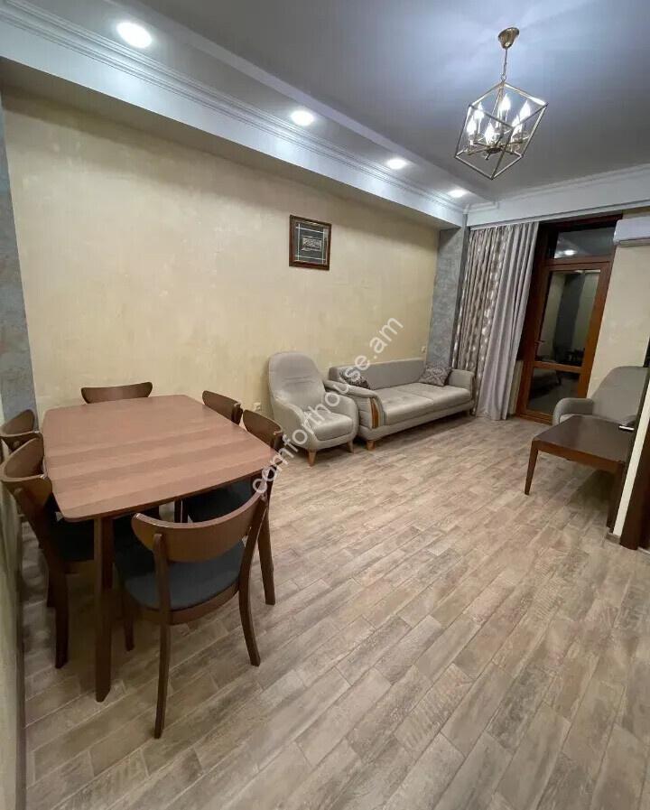 468589-3450710-crop