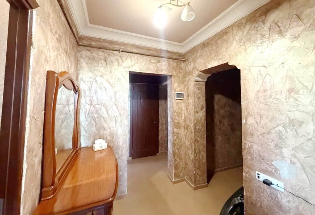 468827-3454339-crop