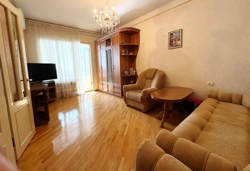 469115-3458976-crop
