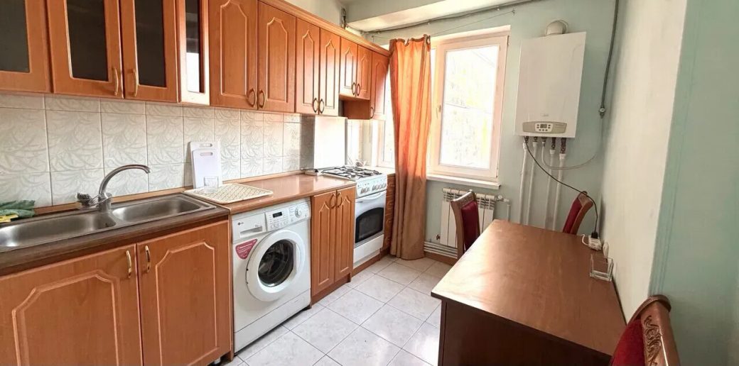 470176-3475531-crop